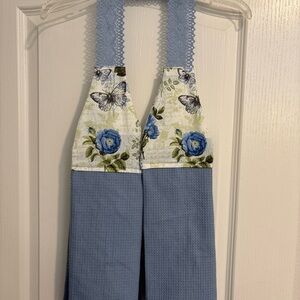 Blue Floral Butterfly Lace Neck Boa Towel